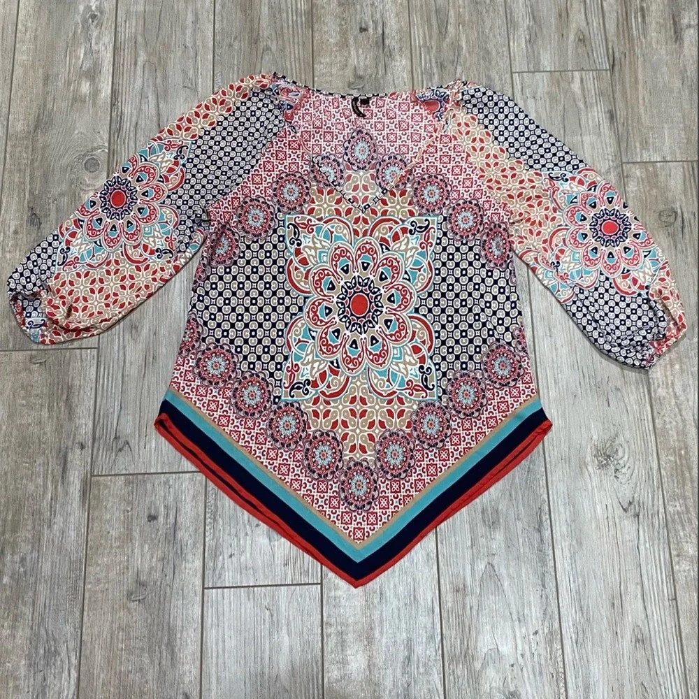 BLOUSE Top Silky Print Sz L by HeartSoul V-Shape Bottom - Picture 8 of 10